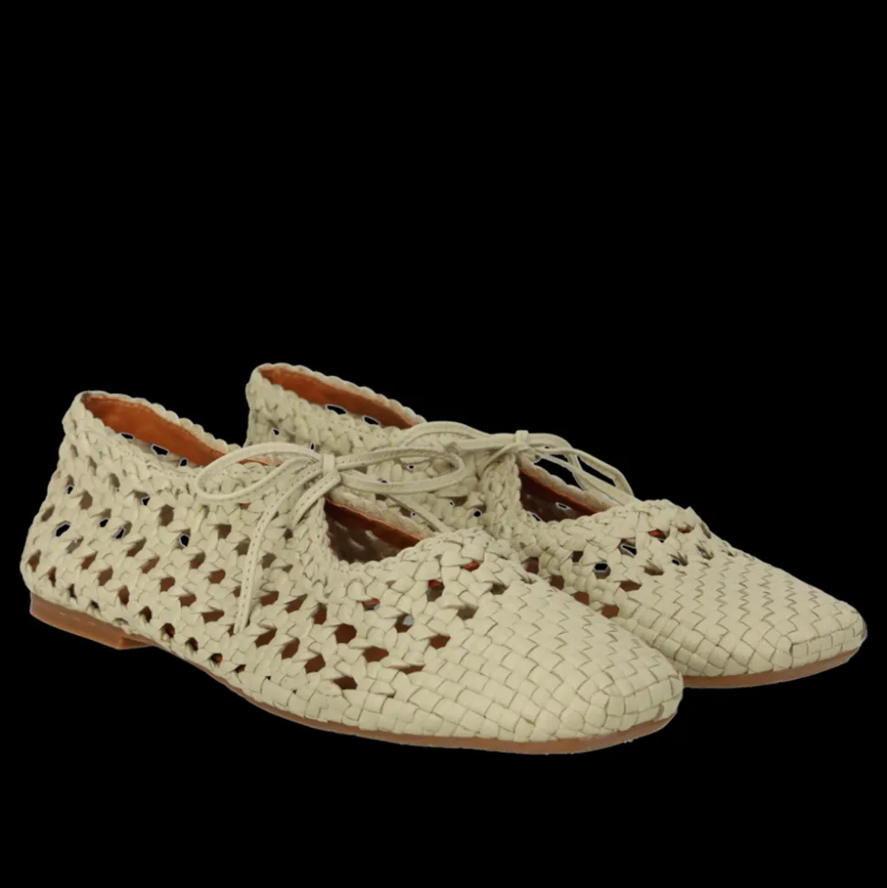 1698-101 Ballerinasko, Buttermilk, 41