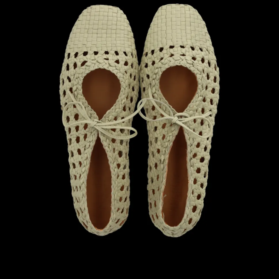 1698-101 Ballerinasko, Buttermilk, 41