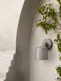 551 Udendørs Vægspot, Lys Grå