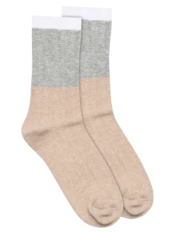 Adele Strømper, Almond