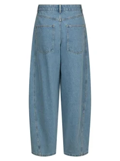 Alannah D Bukser, Stonewash, 42