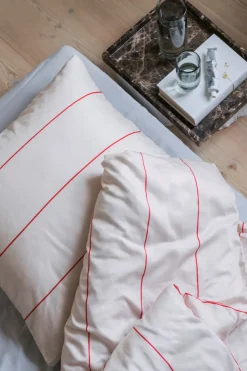 Align Sengesæt, Bright Red/Sand, 140x200 cm