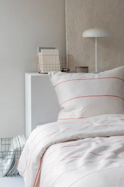 Align Sengesæt, Bright Red/Sand, 140x220 cm