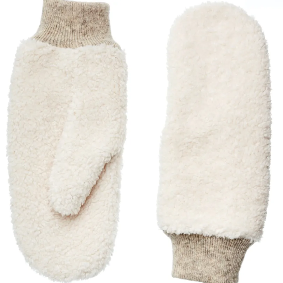 Anne Vanter, Off White