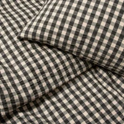 Bæk&Bølge Sengelinned, Sort/ Sand, 140x200 cm