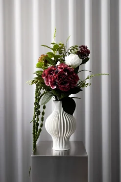 Bordeaux Bloom Kunstig Blomsterbuket, Bordeaux