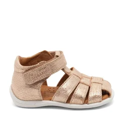 Carly Sandaler, Platin, 22