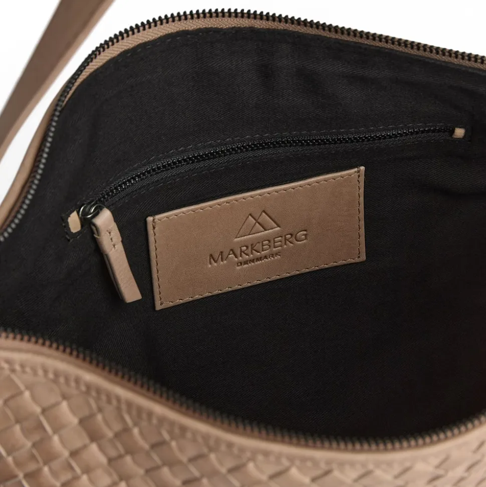 Claudia Taske, Mocha Mousse