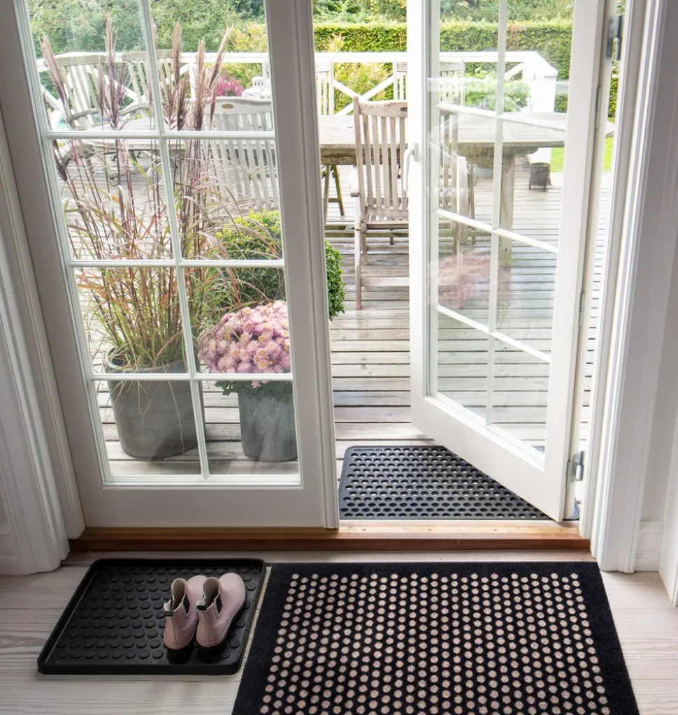 Dot Gulvmåtte, Sort/Sand, 60x90 cm