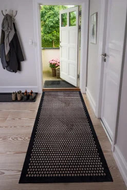 Dot Gulvmåtte, Sort/Sand, 90x200 cm