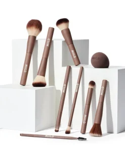 Dual-Ended Eyebrow Brush