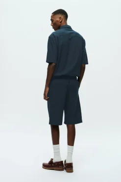 Enoch Shorts, Salute, M