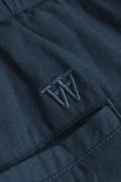 Enoch Shorts, Salute, M