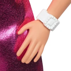 Fashionista Pink Dress Heart Cutout Dukke