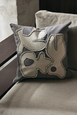 Figure Pude, Grey Blue/Off-White, 50x50 cm