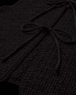 Fiona Strikvest, Black, M