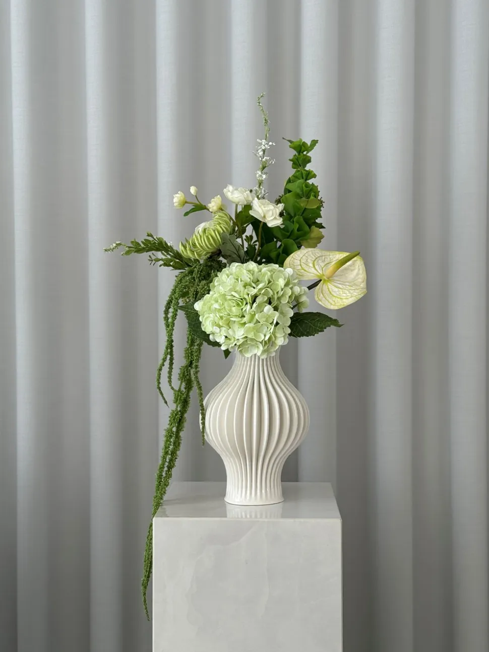 Forma Vase, White