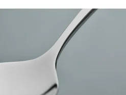 Fuga Spiseske, Stål