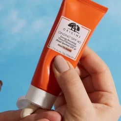 GinZing Energy-Boosting Tinted Moisturizer Face Cream, SPF 40, 50 ml