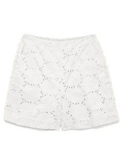 Hay New Shorts, Snow White, L
