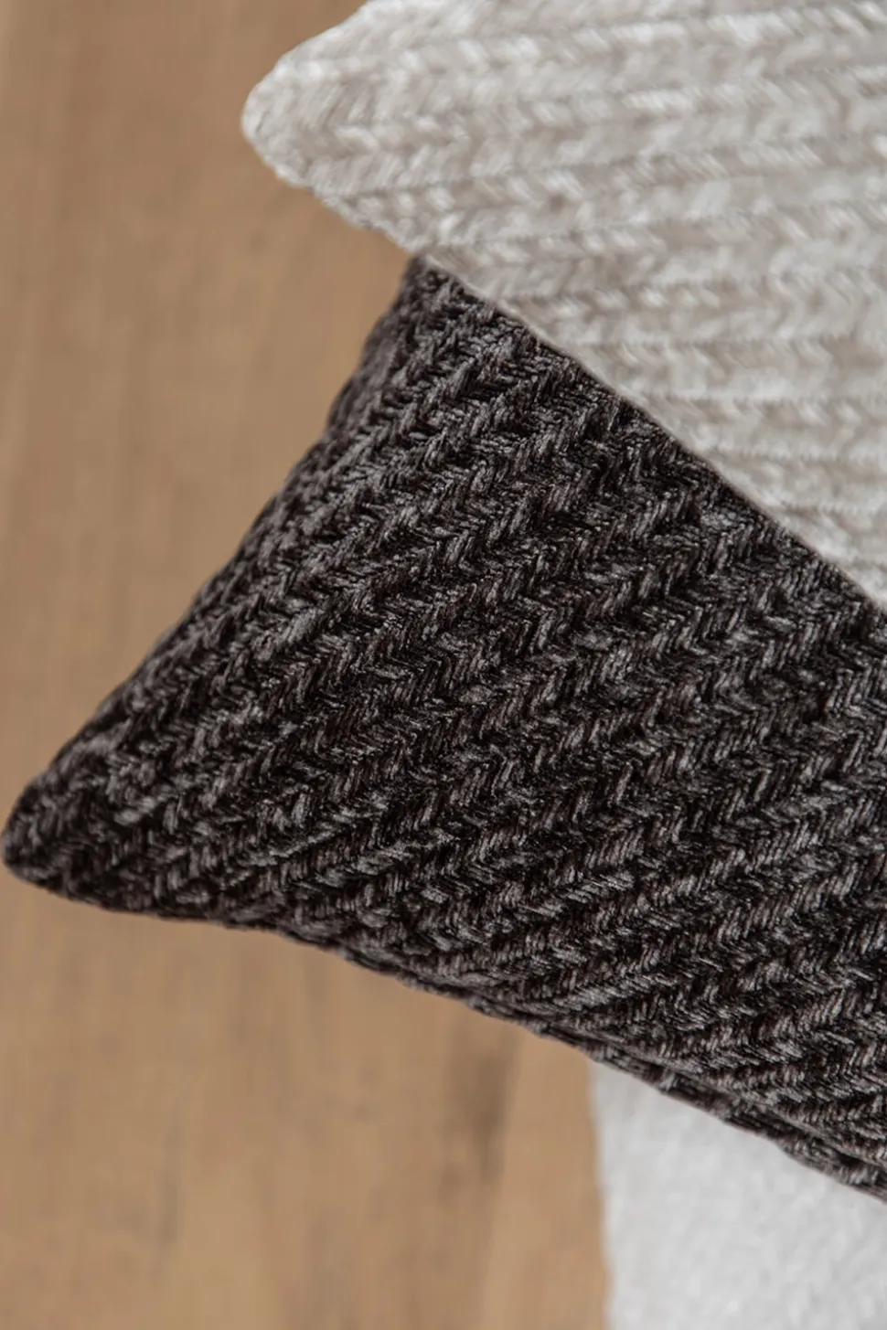 Herringbone Pude, Stone 45x45 cm