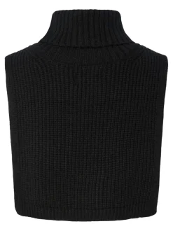 Janni Halsedisse, Black