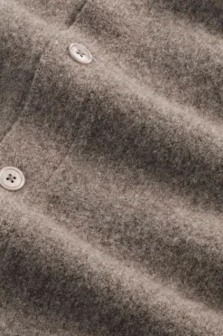 Jasper Cardigan, Mable Husk, S