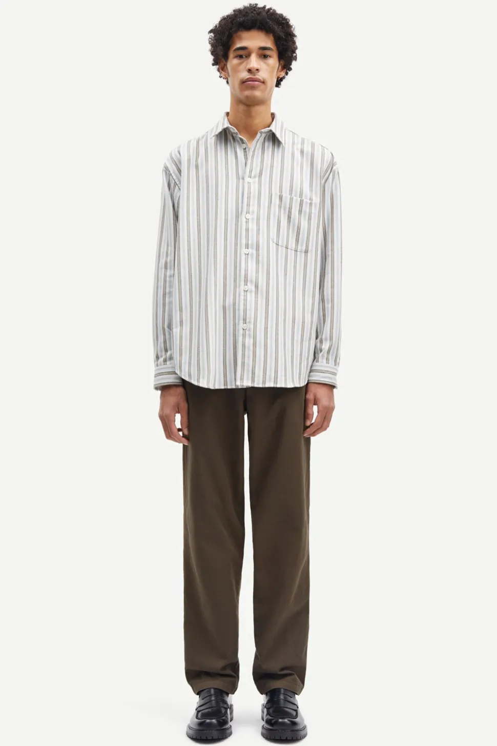 Johnny Bukser, Crocodile, 46