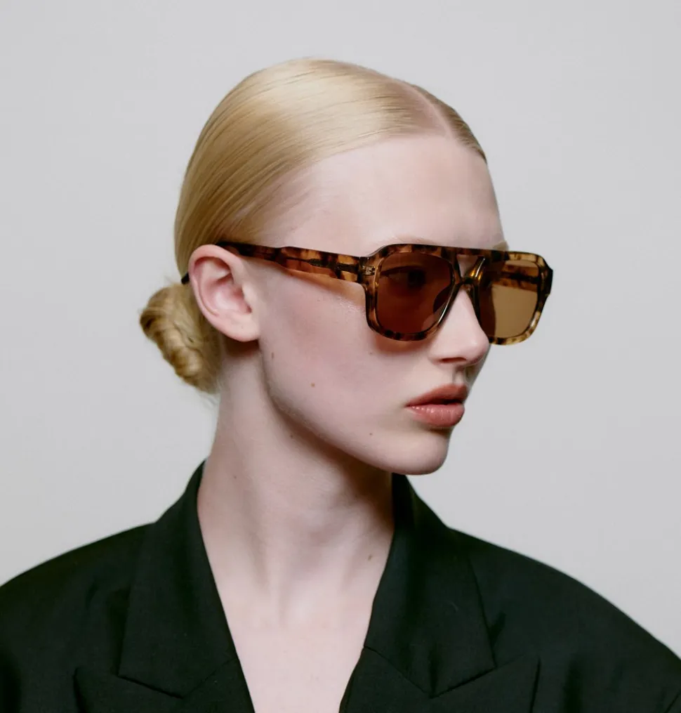 Kaya Solbriller, Coquina