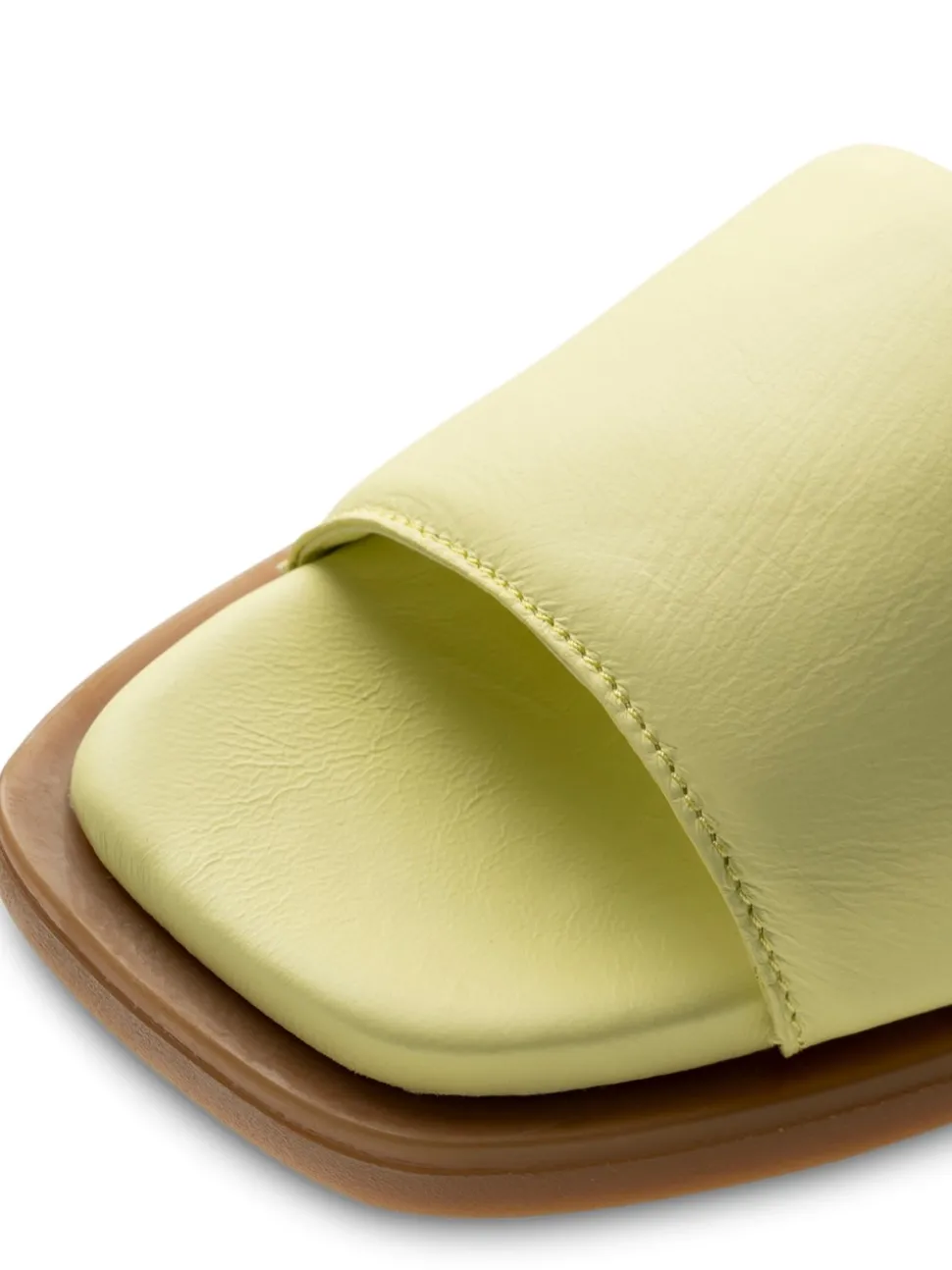 Krista Sandaler, Butter, 41