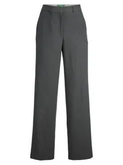 Mary Bukser, Asphalt, W29/L30