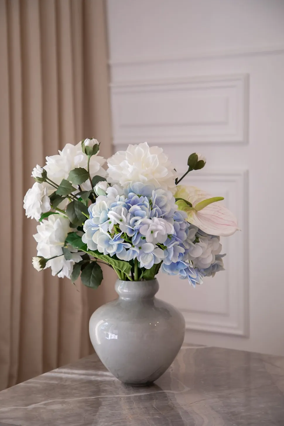 Matteo Vase, Cloudy Grey