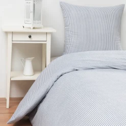 Mille Sengelinned, Mørkeblå Striber, 140x220 cm
