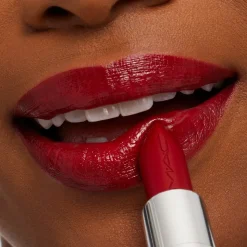 Mini Macximal Sleek Satin Lipstick, Centre of Attention