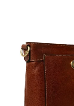 Moa Small Crossbody, Cognac