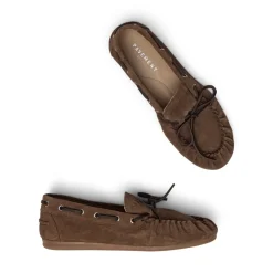 Mona Sejlersko, Brown, 41