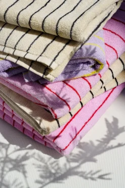 Naram Håndklæde, Baby Pink & Ski Patrol Red, 70x140 cm