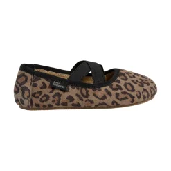 Nelia Sko, Leopard, 26