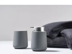 Nova Tandbørstekrus, Grå