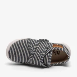 Pav Sko, Sailor Navy, 32