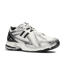 1906R Sneakers, Silver Metallic/Black, 44