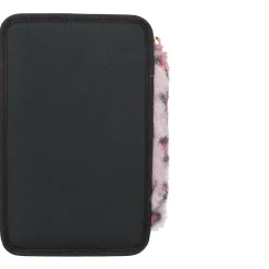 Rebel Kitty Penalhus, Multi