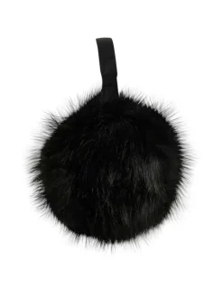 Sara Ørevarmere, Black