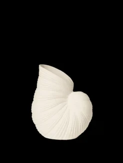 Shell Vase, Off-White