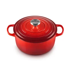Signature Rund Støbejernsgryde, Cerise, 4,2 L