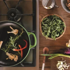 Signature Støbejerns Stegepande Med Træhåndtag, Bamboo, Ø28 cm