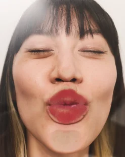 Skin Glow Tinted Beauty Balm, 02 Soft Coral