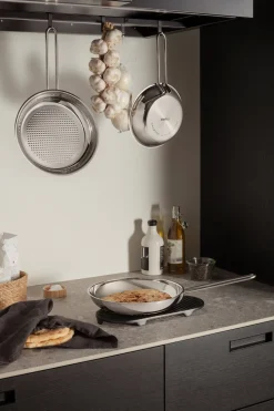 Stainless Steel Honeycomb Stegepande, Ø24 cm