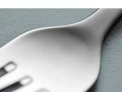 Steel Line Bordgaffel, Stål