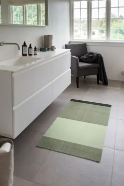 Stripe Horisontal Gulvtæppe, Grøn/Støvet/Mørk Grøn, 67x120 cm